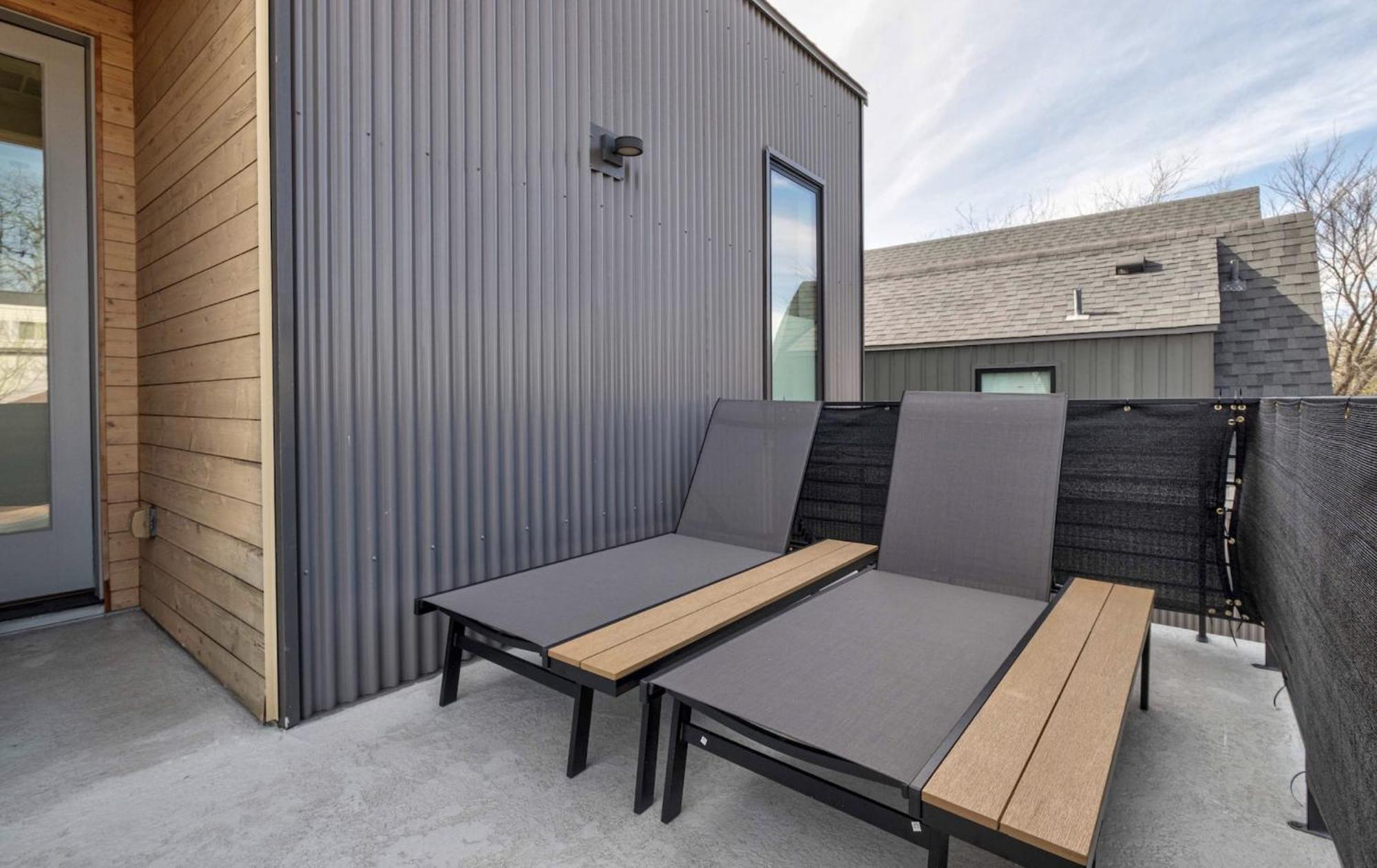 East Austin Flair With Hot Tub - Brass! Villa Exterior photo